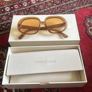 Velvet Canyon The Heirlooms